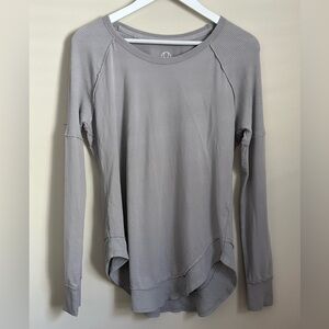 Women’s Te Verde Long Sleeve Gray Top Medium
